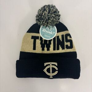 NWT MLB Minnesota Twins Baseball Cream & Navy Blue Pom Pom Winter Hat